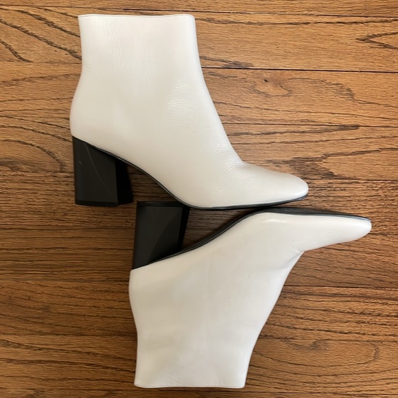 Brand New Kendall & Kylie Booties , Size 7 - Picture 4 of 13